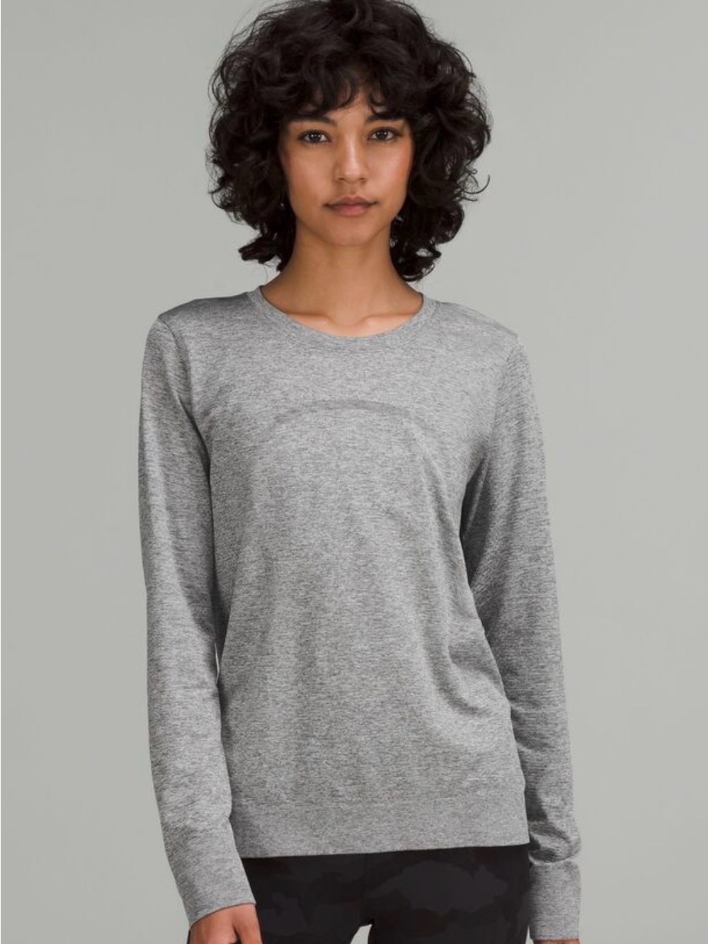 Lululemon Gray Swiftly Relaxed Long Sleeve Shirt Hip Length Size 16